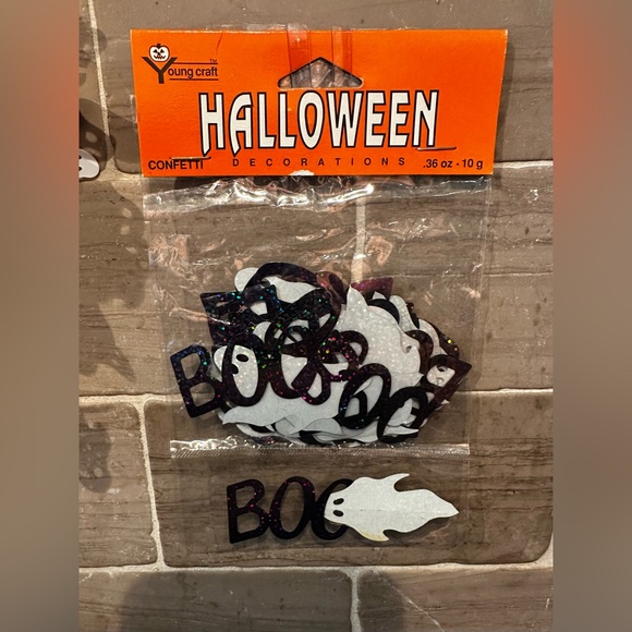 👻Brand New Halloween Ghost Garland Decor and 2 Boo Confetti Packs Bats & Ghosts - Picture 4 of 6